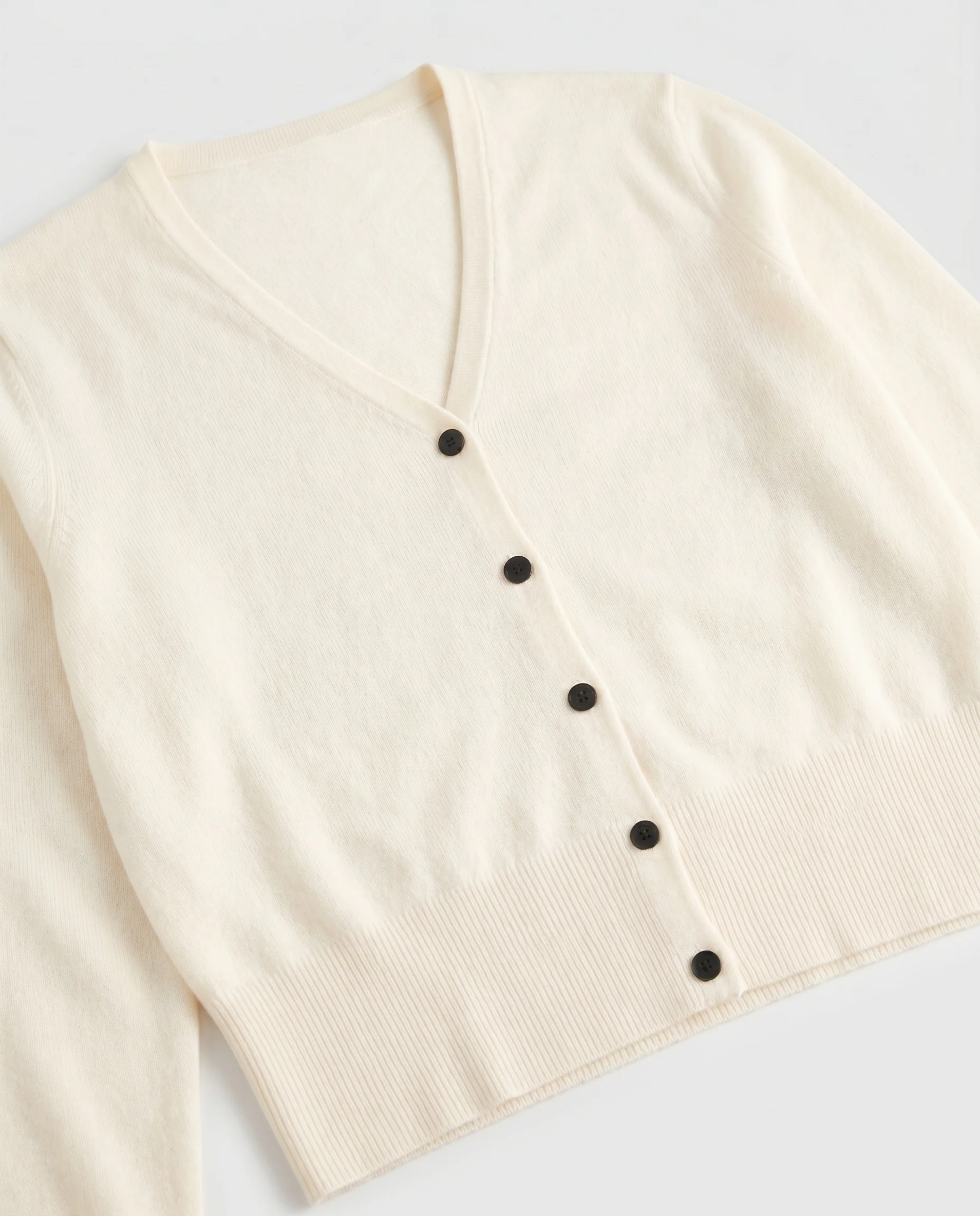 Classic White Cardigan White - Image 6