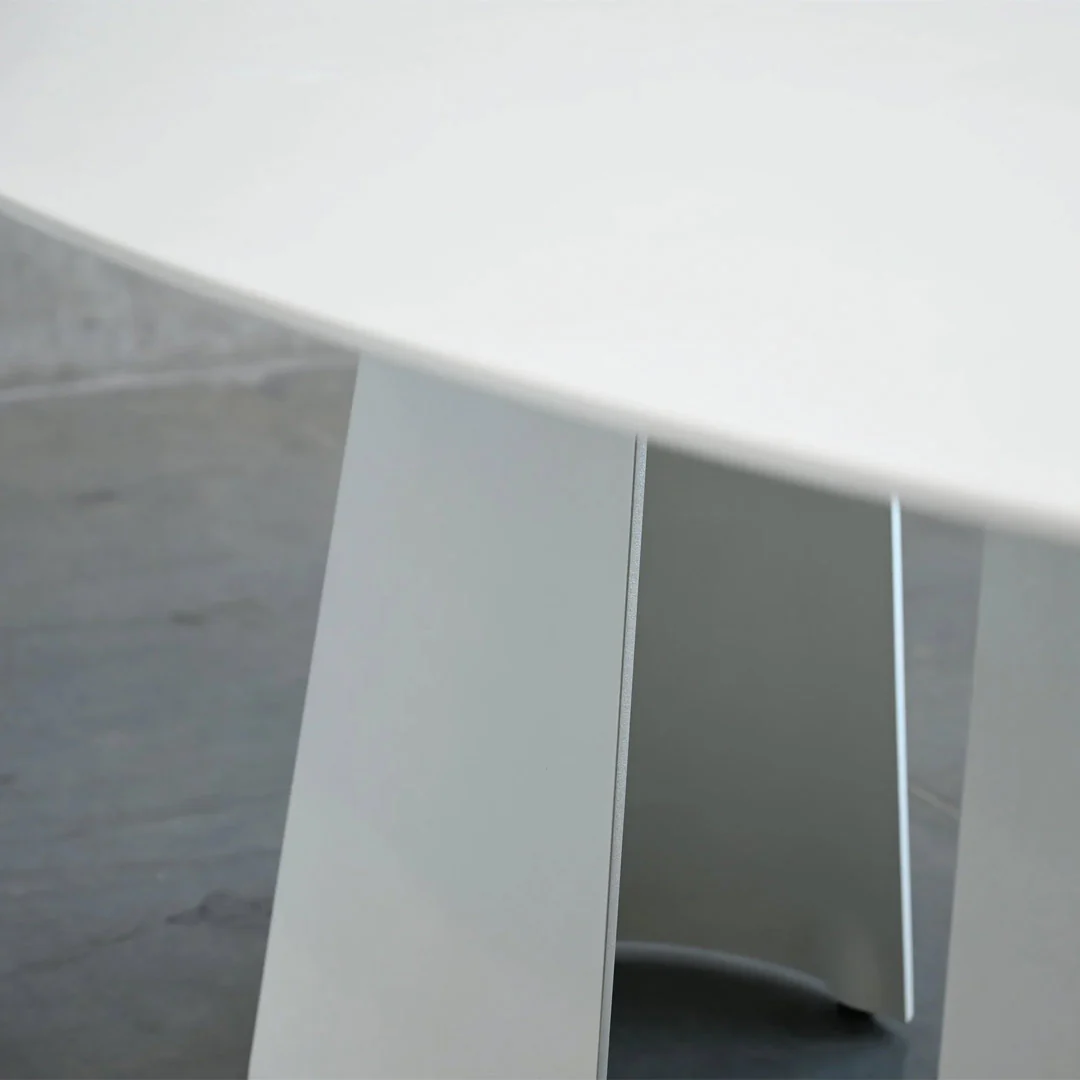 TUMULI Oval  Dining Table  Tapioca MAS Epoxy,    Indoor-Outdoor - Image 2