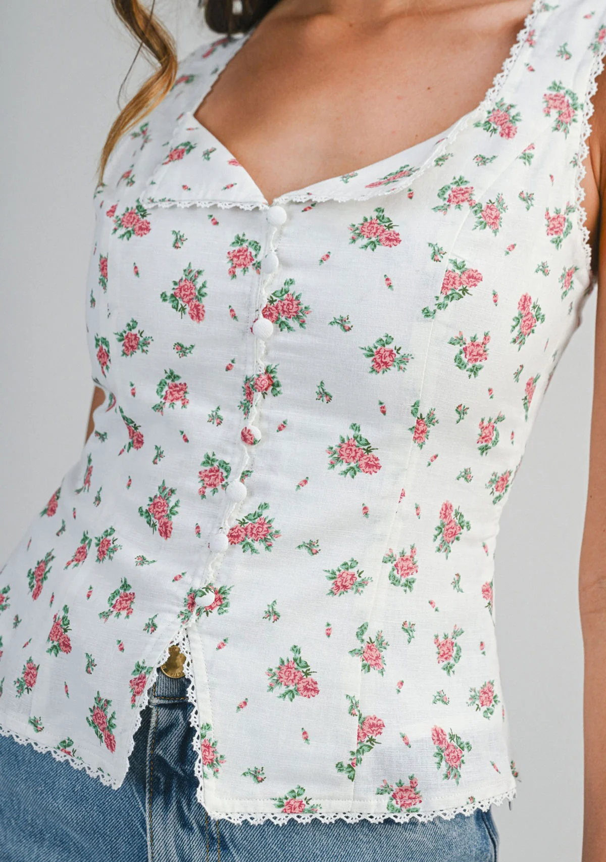 Floral Printed Sleeveless Top Off White - Image 4