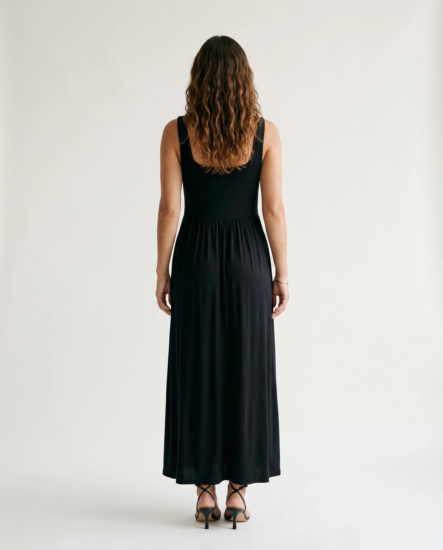 Marinelle Dress Noir - Image 5