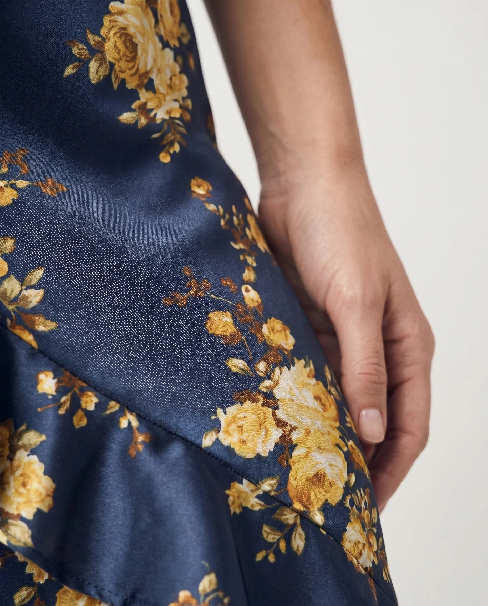 Open Leg Floral Dress - Image 5