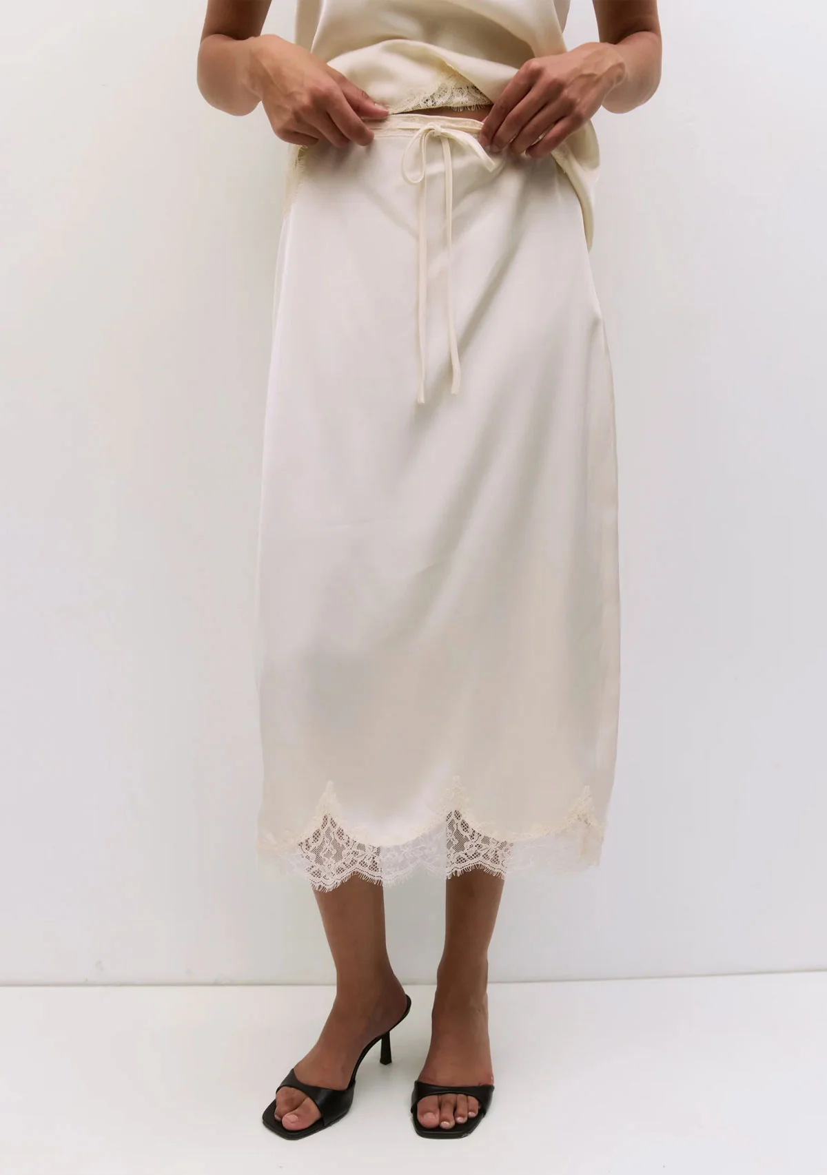 Satin Skirt With Lace Trim Cream - Image 2