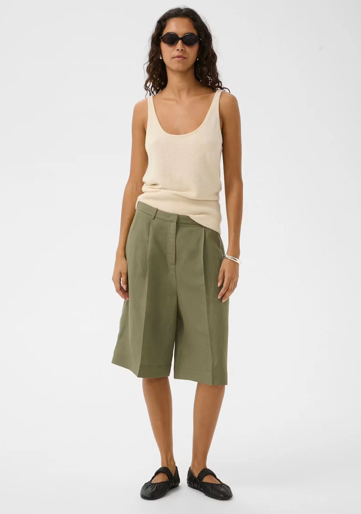 Slragna Malika Shorts Dusky Green - Image 3